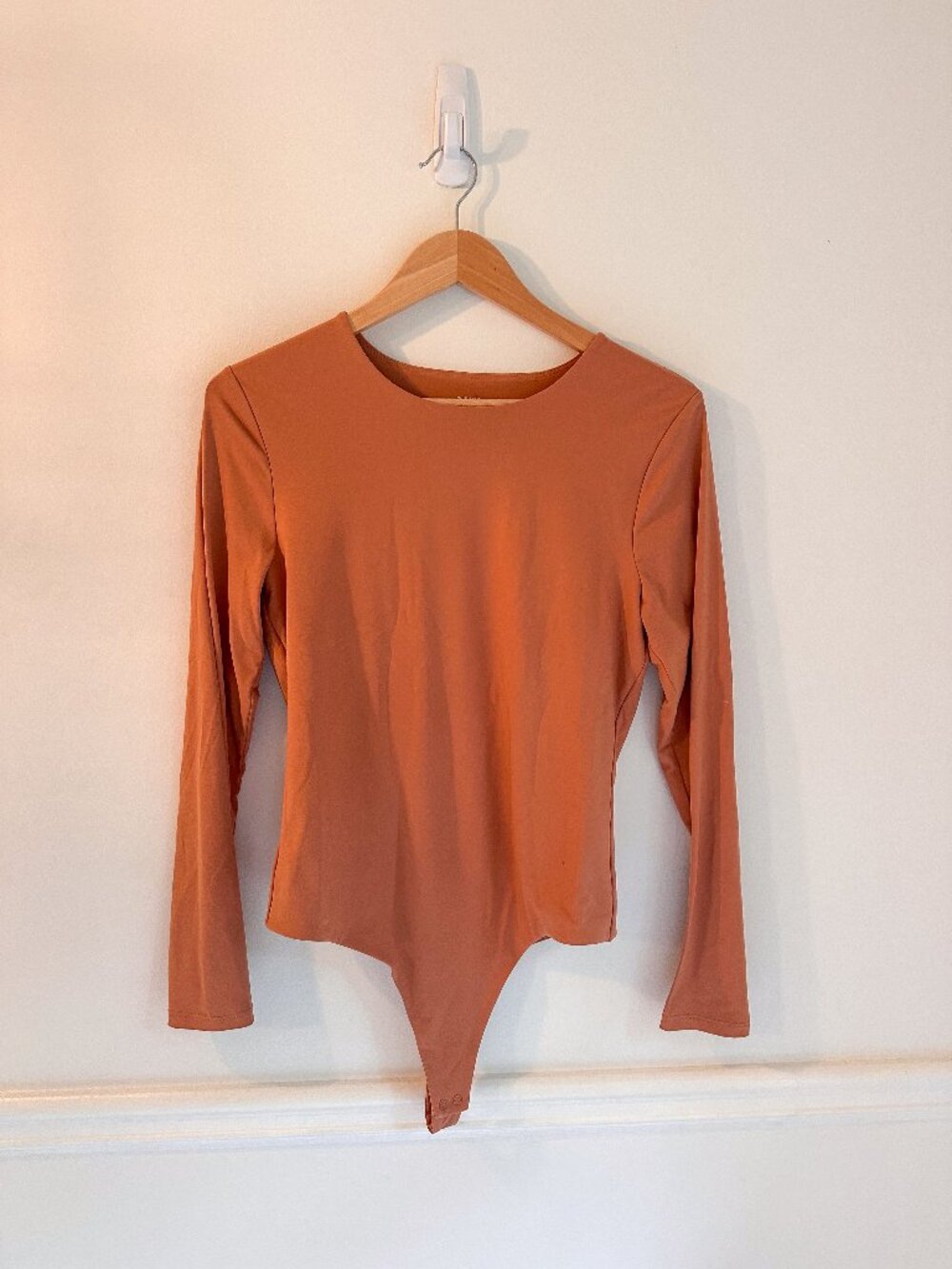 nuuds long sleeve crewneck bodysuit in clay - Picture 2 of 4